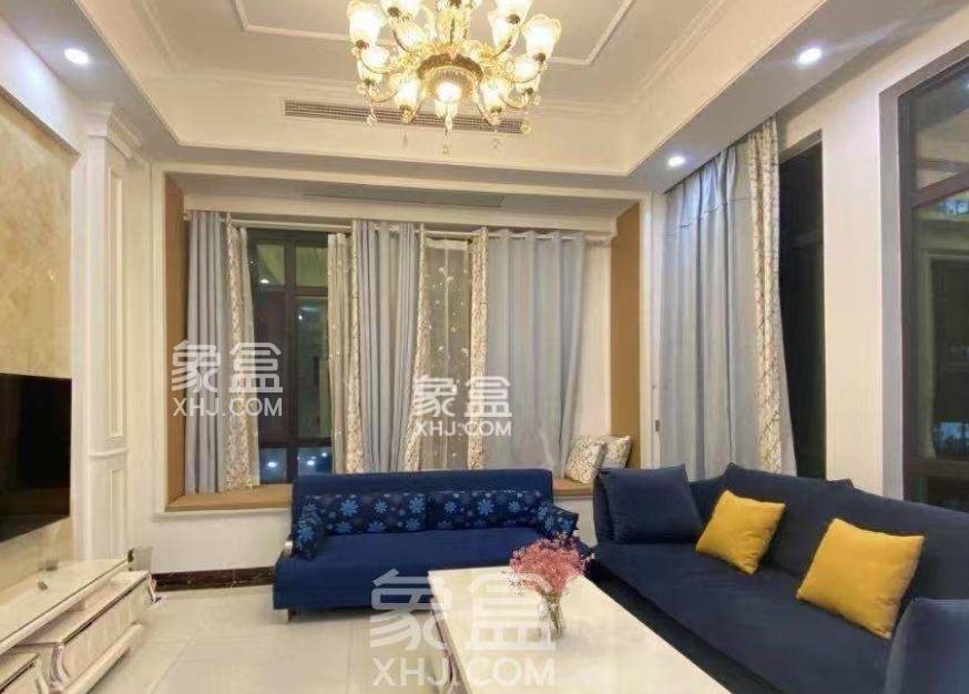 7月28日长沙特价租房：体育新城带阳台两室住宅，正地铁环商圈月租仅1900