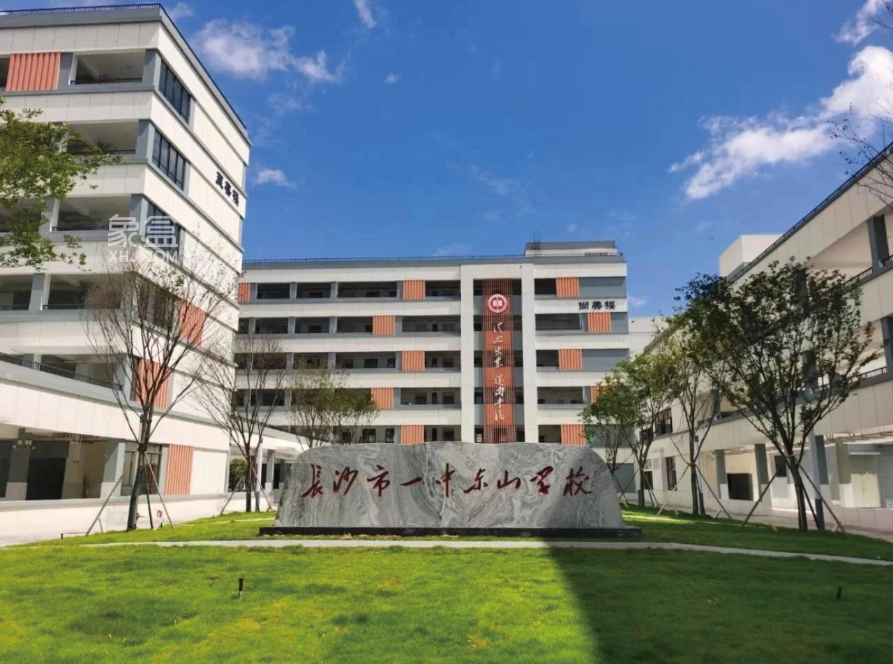 7月26日中欣澜庭序首开去化70%，武广新城建面109-139㎡零公摊双书包房热销中！