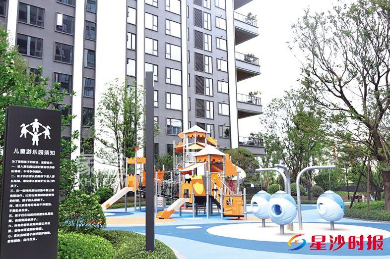 8月8日运达会展湾三期交付，会展新城建面143-564㎡豪宅热销中！