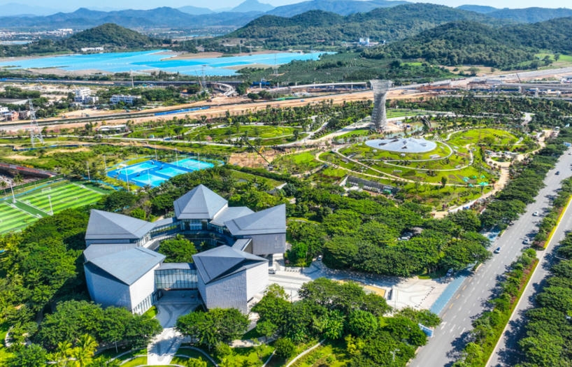 海南专项研究生走进自贸港重点园区:一场人才与产业的 海南专项研究生走进自贸港重点园区:一场人才与产业的