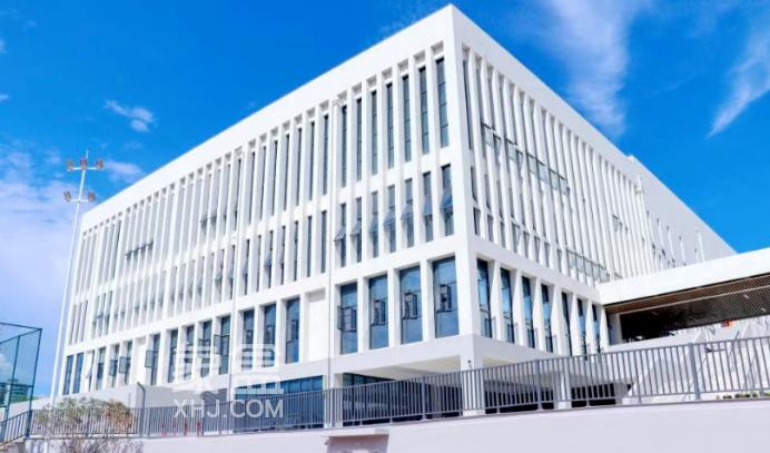河西3所中小学正式挂牌，一中湘江、南雅求实、市实验二小！