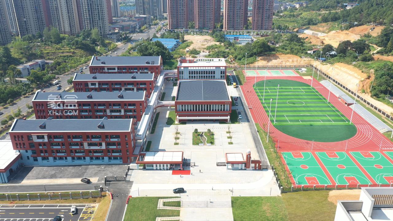 8月27日雅礼实验北城学校揭牌，9年制公办学校，2025年秋开学！