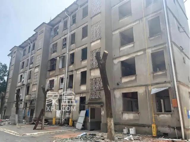 “好房子”计划下老旧房屋改造，中央鼓励自主更新，原拆原建