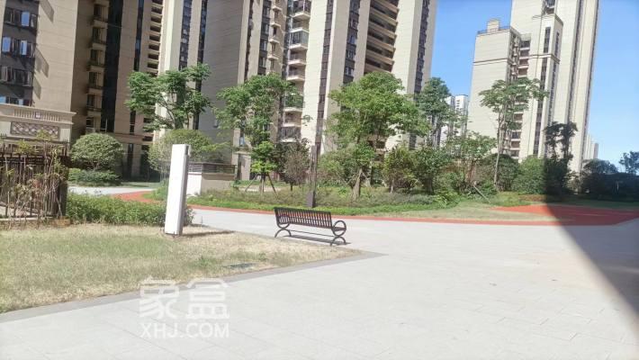 奥园铂誉府小区测评：地处三区交汇的核心，注重生活便利性的购房者可关注