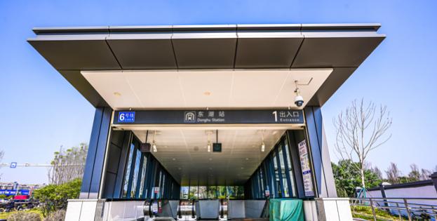 刚需神盘“中建博萃府”来了！邻“湖”临“河”负公摊，配套湘郡培粹新校区！