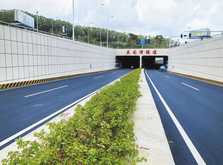 三亚G223国道改造工程提前通车:交通动脉焕新记 三亚G223国道改造工程提前通车:交通动脉焕新记