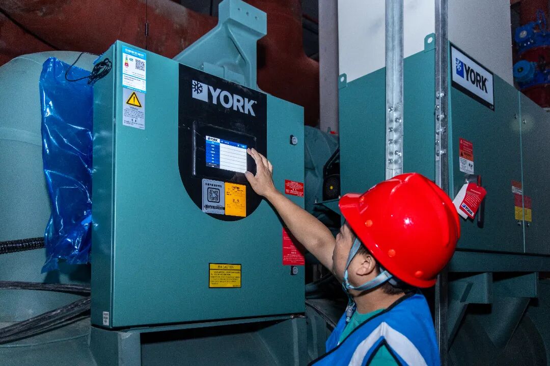 10月15日梅溪湖D区能源站完成系统联调，顺利达到试运营条件！