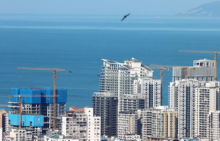 三亚中央商务区：高楼平地起 城市日日新