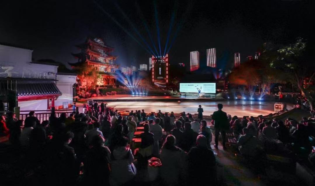 10月23日华润置地长沙20周年品牌庆典暨长沙瑞府锦宸产品发布会圆满落幕! 10月23日华润置地长沙20周年品牌庆典暨长沙瑞府锦宸产品发布会圆满落幕!