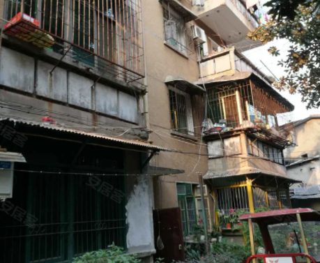 和谐金地大厦小区测评：一个以小户型为主的老旧小区