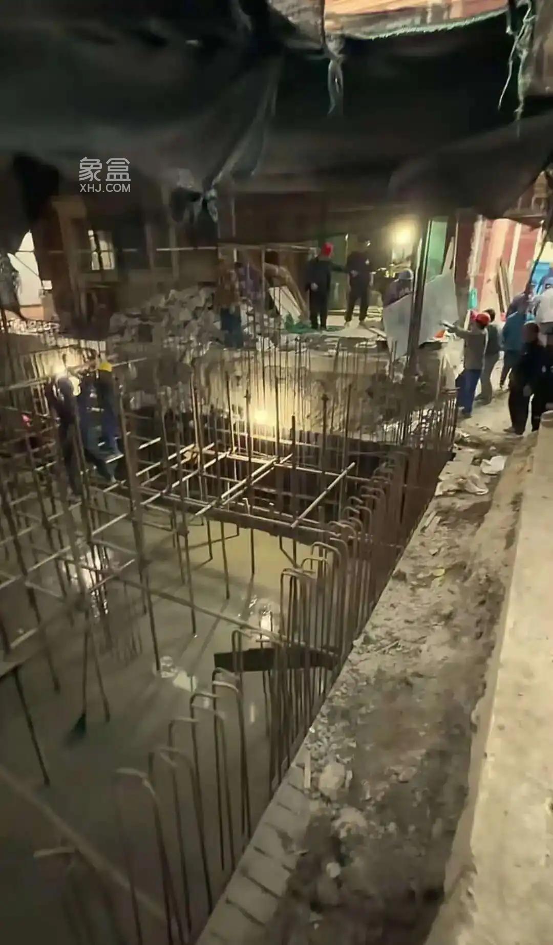 一小区居民违规挖地下室波及周边建筑，城管受理调查