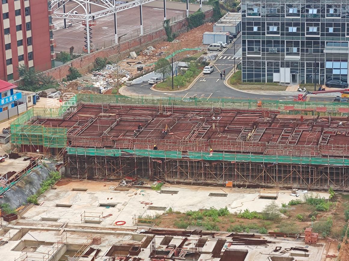 东塘“长房悦棠府”到底咋了？“首开”拖了近一年，停工又复工！