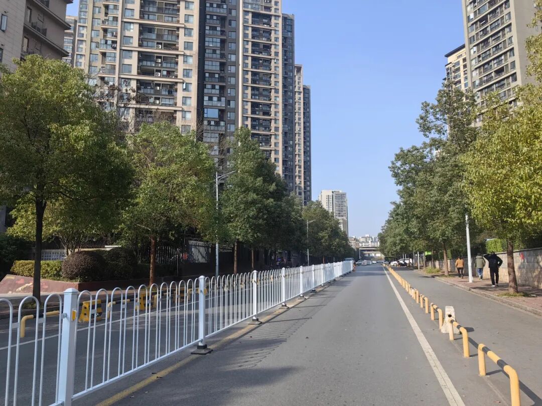 长沙万科金域华府与保利茉莉公馆“心病”路变“连心”路，圭塘社区巧解出行难题！