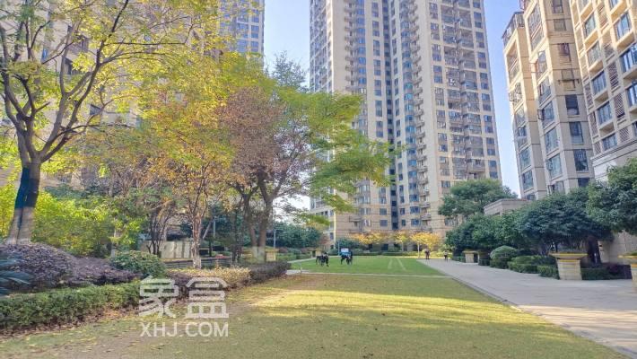 12月30日长沙捡漏特价租房上新!武广和滨江繁华片区新装大户型好居 12月30日长沙捡漏特价租房上新!武广和滨江繁华片区新装大户型好居