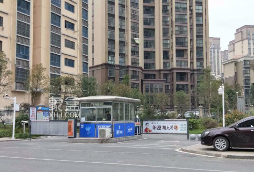 新桂公馆小区测评：荷塘区红旗广场的多元生活坐标