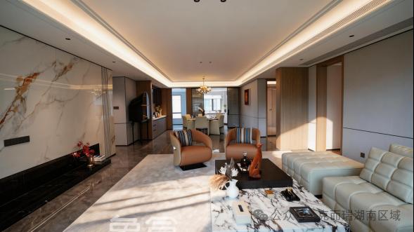 3月7日润和瑞玺台3.0新规大平层样板间已开放,月亮岛建面180-215㎡联排别墅热销! 3月7日润和瑞玺台3.0新规大平层样板间已开放,月亮岛建面180-215㎡联排别墅热销!