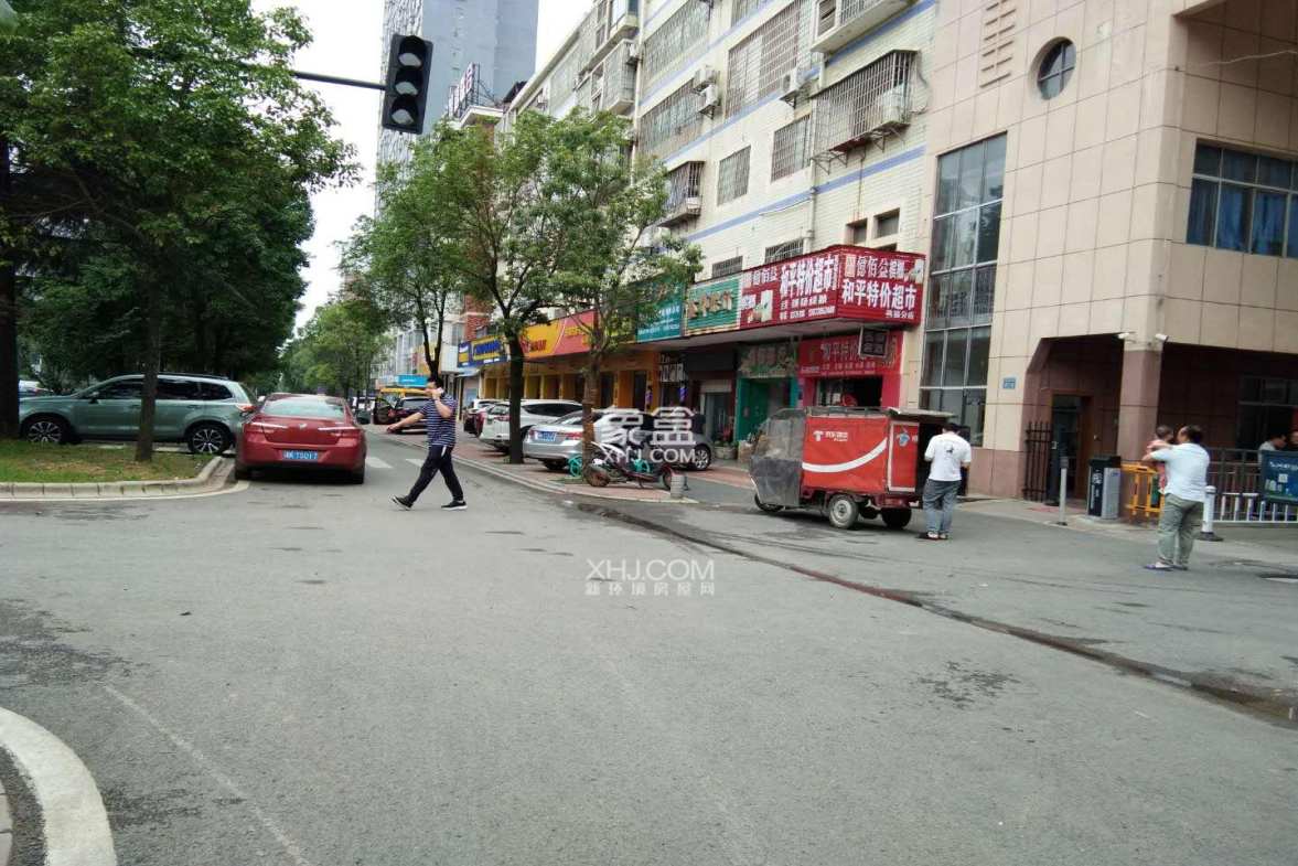 鑫都苑  4室2厅2卫    105.9万 鑫都苑  4室2厅2卫    105.9万小区图