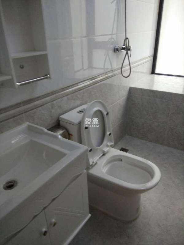 都城雅颂居二期 3室2厅2卫 4800.00元/月 都城雅颂居二期 3室2厅2卫 4800.00元/月室内图