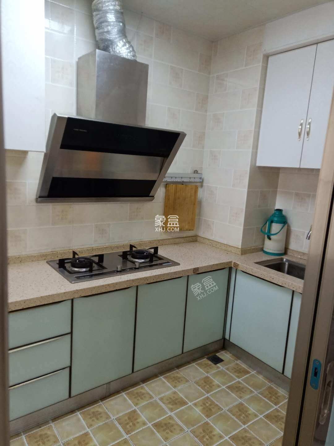 南湖世纪 3室2厅1卫 2600.0元/月 南湖世纪 3室2厅1卫 2600.0元/月室内图