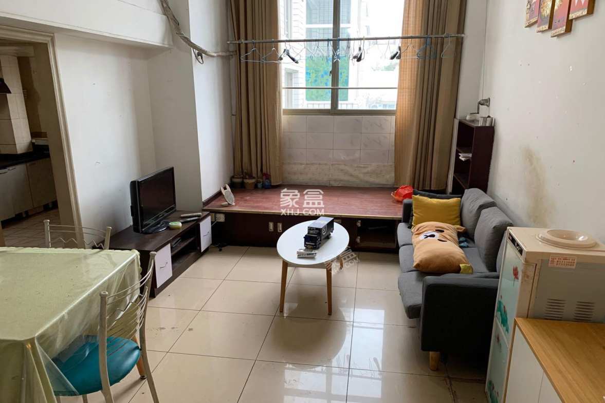 城市物语  1室1厅1卫    1600.0元/月 城市物语  1室1厅1卫    1600.0元/月室内图