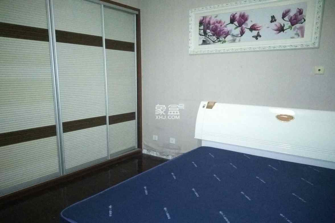香木林新城  2室2厅1卫   2400.00元/月室内图1