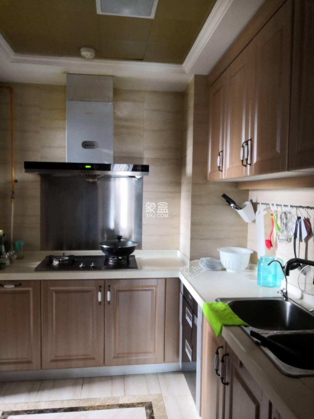 华润凤凰城三期 3室2厅2卫 4500.00元/月 华润凤凰城三期 3室2厅2卫 4500.00元/月室内图