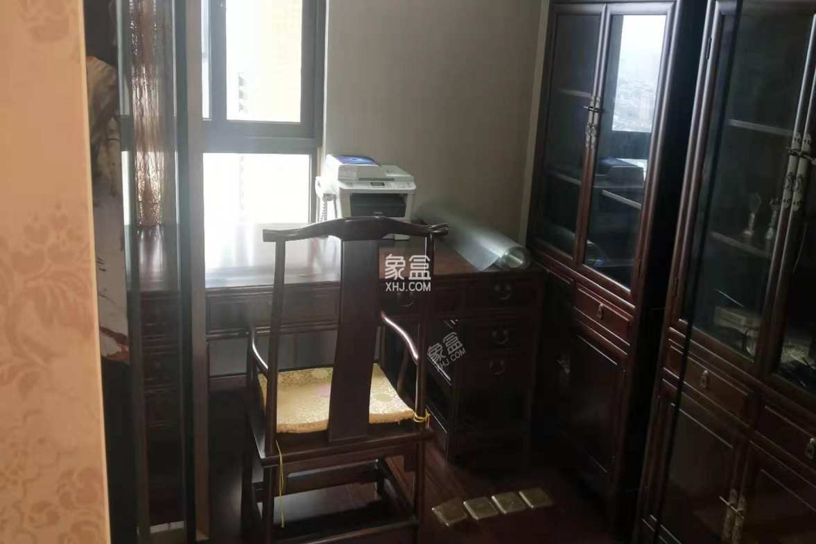 凯旋天际湾  4室2厅3卫    7500.0元/月 凯旋天际湾  4室2厅3卫    7500.0元/月室内图