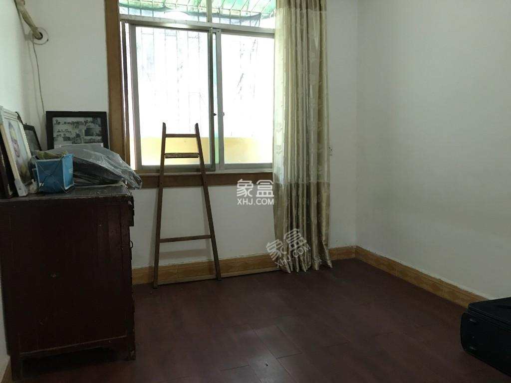 益阳航道管理处家属楼 2室2厅2卫 37.8万 益阳航道管理处家属楼 2室2厅2卫 37.8万客厅