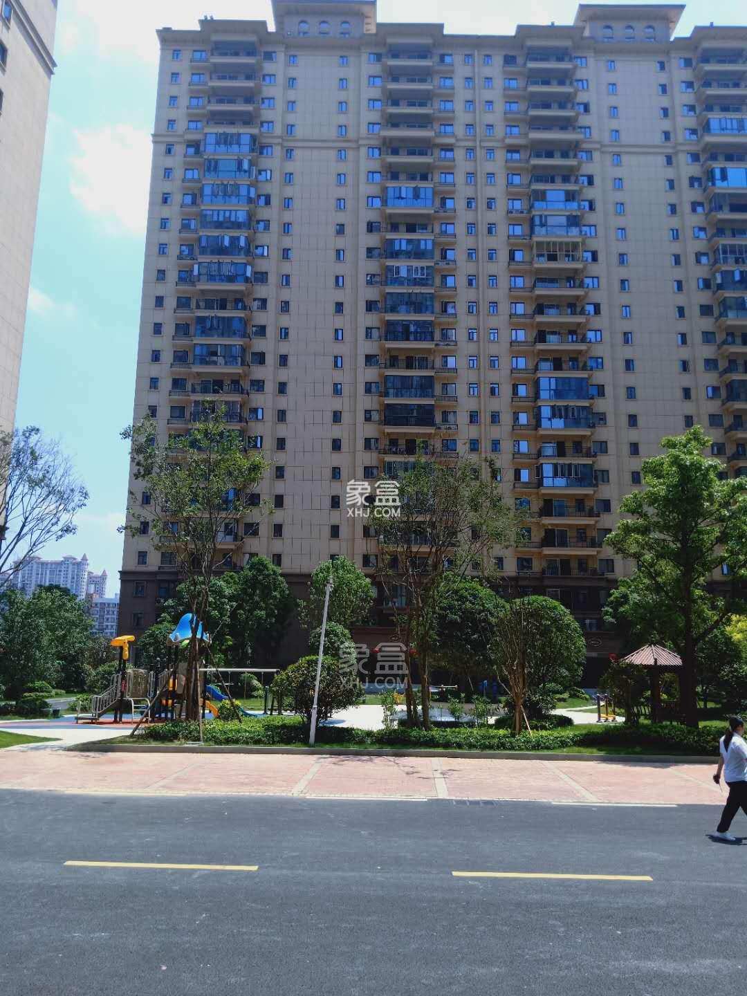 碧桂园梓山府  3室2厅1卫    2000.0元/月 碧桂园梓山府  3室2厅1卫    2000.0元/月小区图