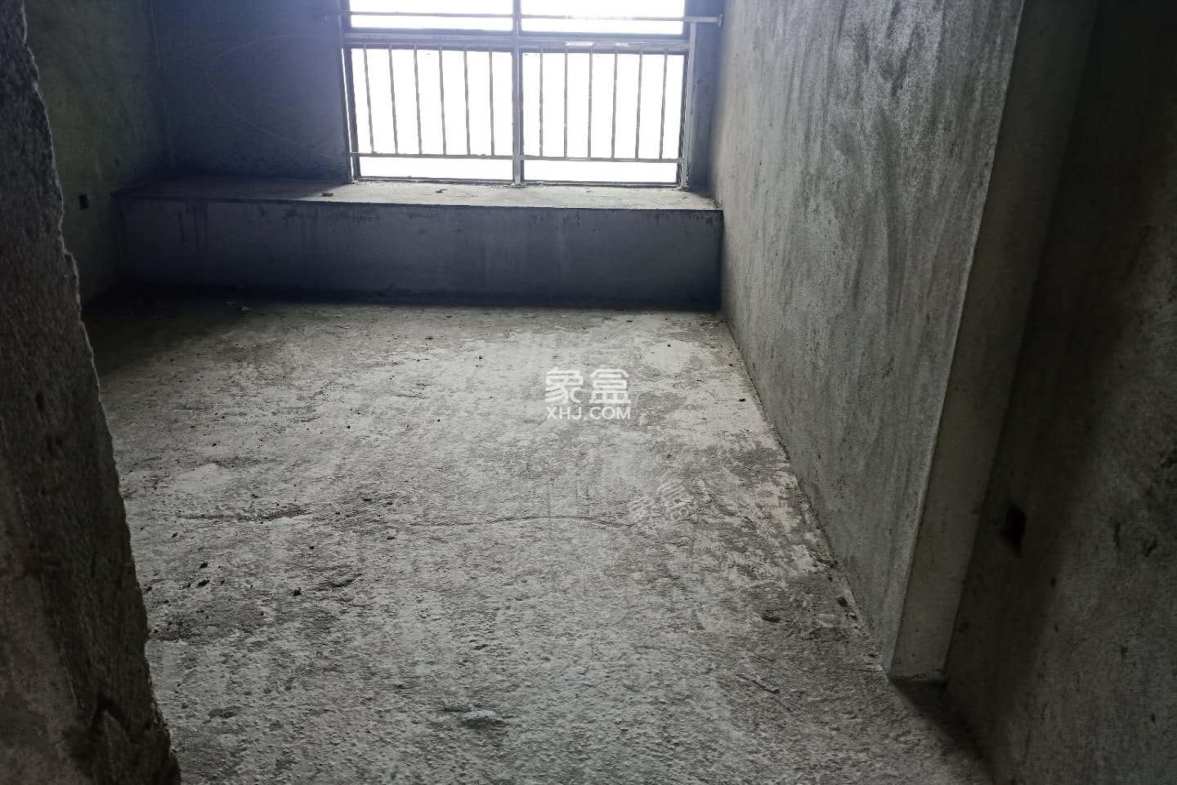 锦绣欣城 2室2厅1卫 46.8万 锦绣欣城 2室2厅1卫 46.8万客厅