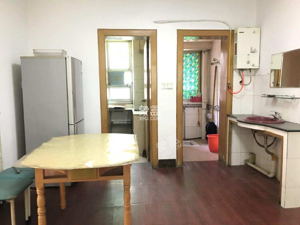 益阳航道管理处家属楼 2室2厅2卫 37.8万 益阳航道管理处家属楼 2室2厅2卫 37.8万客厅