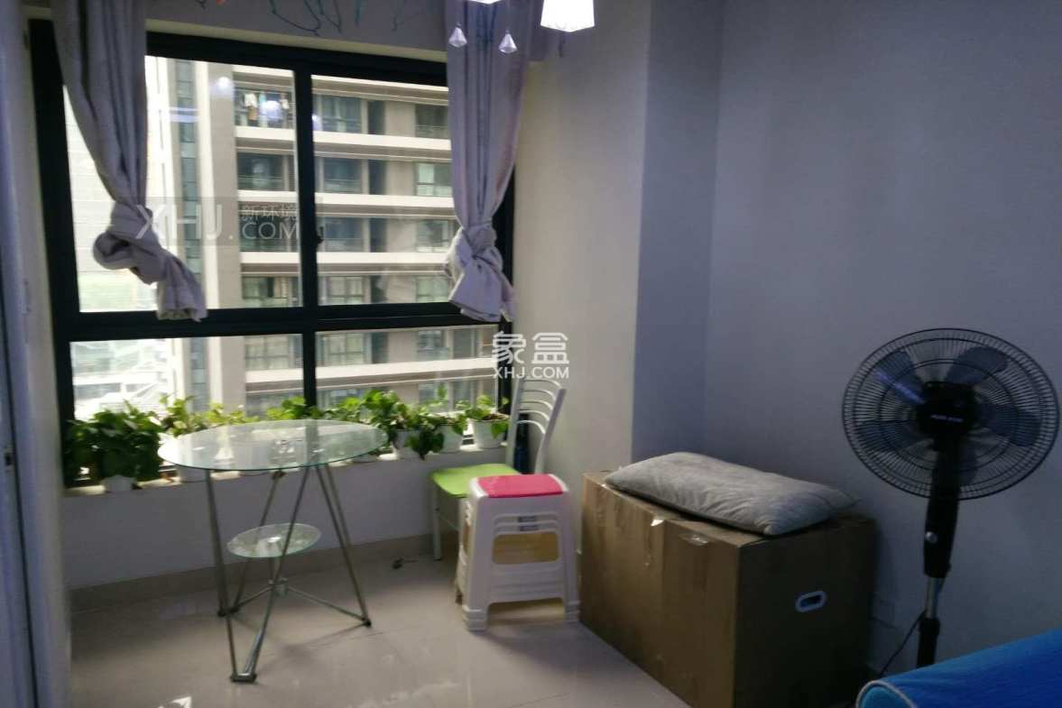 一品CG 1室1厅1卫 2350.00元/月 一品CG 1室1厅1卫 2350.00元/月室内图