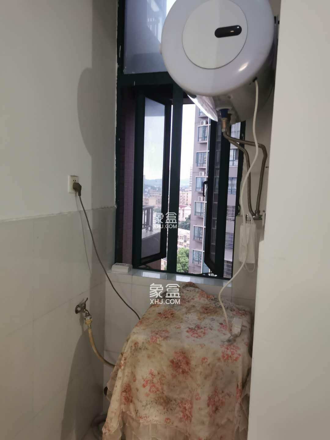 富华商业广场 1室1厅1卫 1100.00元/月 富华商业广场 1室1厅1卫 1100.00元/月室内图