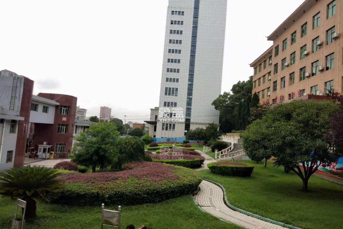 市委党校 4室2厅2卫 2000.0元/月 市委党校 4室2厅2卫 2000.0元/月小区图