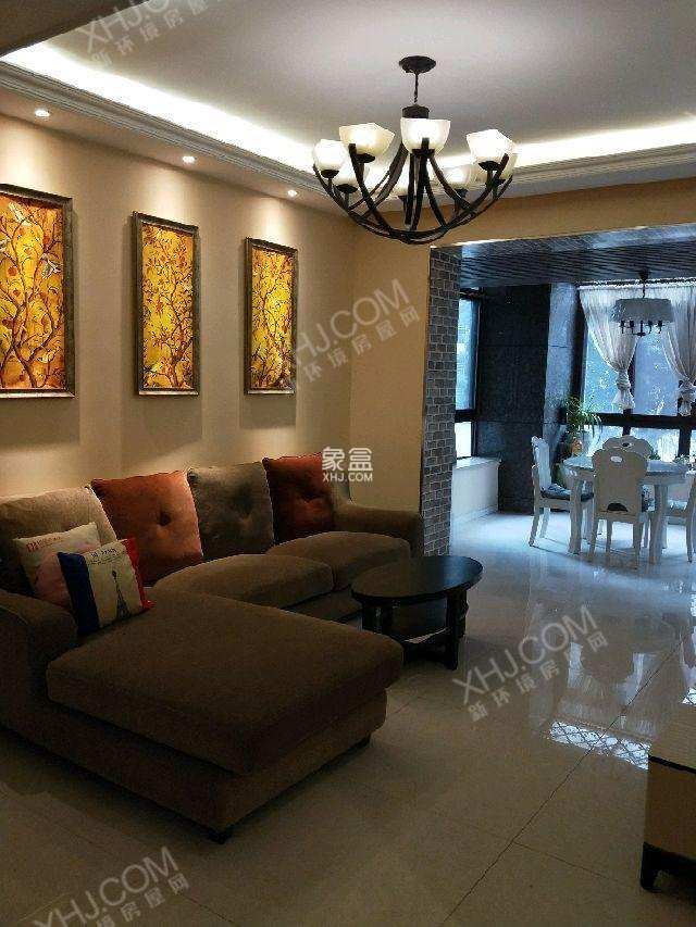 南湖半岛 2室2厅1卫 2300.00元/月 南湖半岛 2室2厅1卫 2300.00元/月室内图