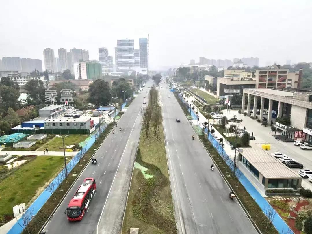 双向八车道!成华大道这一段正式通车