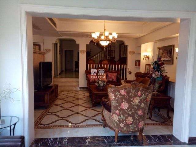 金地三千府(金地湖山樾、金地自在城)  6室3厅4卫    700.0万 金地三千府(金地湖山樾、金地自在城)  6室3厅4卫    700.0万客厅