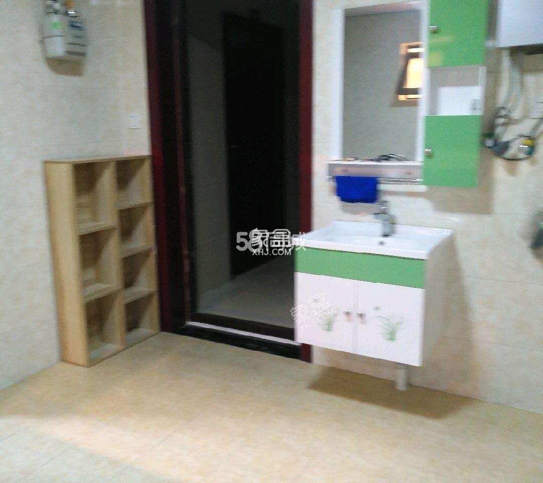 南湖世纪 3室1厅1卫 2600.00元/月 南湖世纪 3室1厅1卫 2600.00元/月室内图