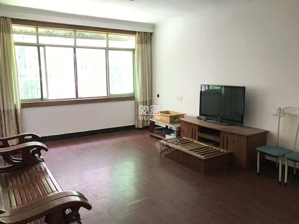 益阳航道管理处家属楼 2室2厅2卫 37.8万 益阳航道管理处家属楼 2室2厅2卫 37.8万客厅