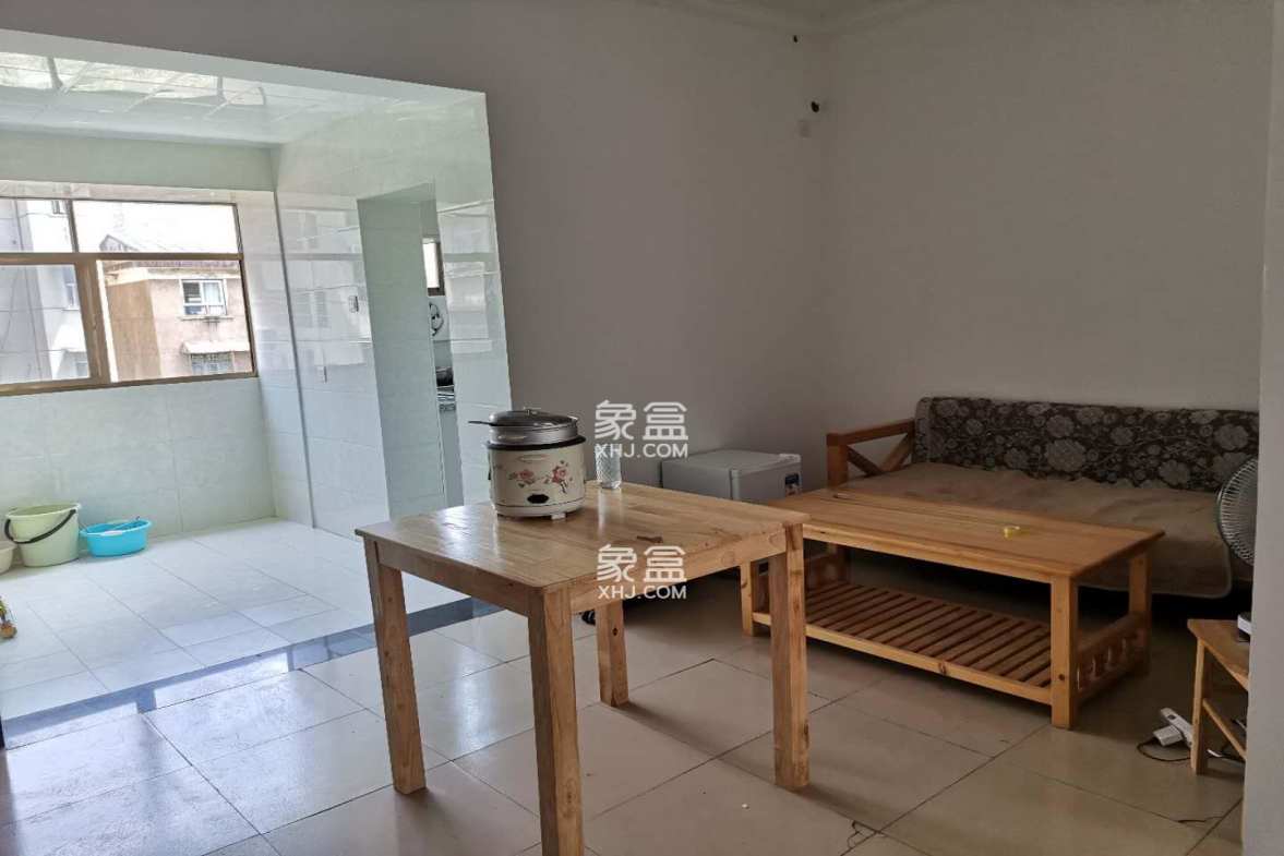 解放街散盘  2室1厅1卫    1300.0元/月 解放街散盘  2室1厅1卫    1300.0元/月户型图