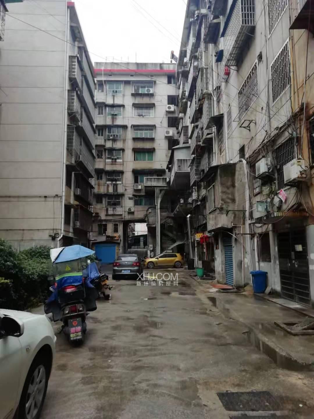 湘阳街北侧环卫处私人联建房室内图2