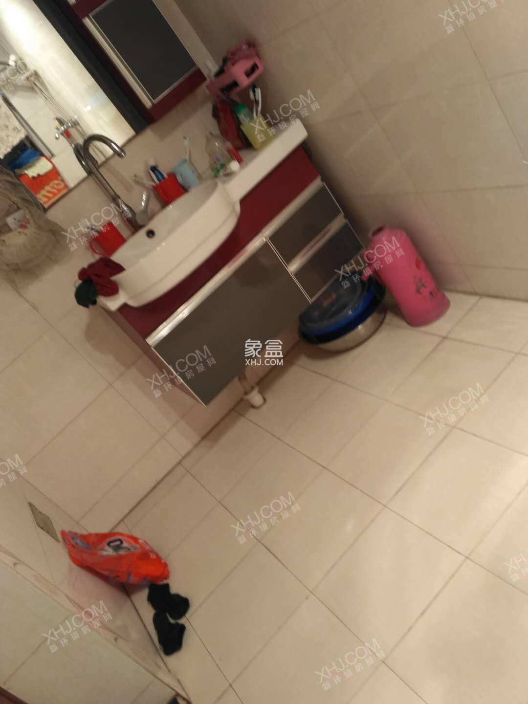 南阳盛世 2室2厅1卫 2100.00元/月 南阳盛世 2室2厅1卫 2100.00元/月室内图