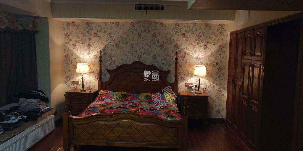 紫金花园  4室2厅2卫    178.0万 紫金花园  4室2厅2卫    178.0万卧室