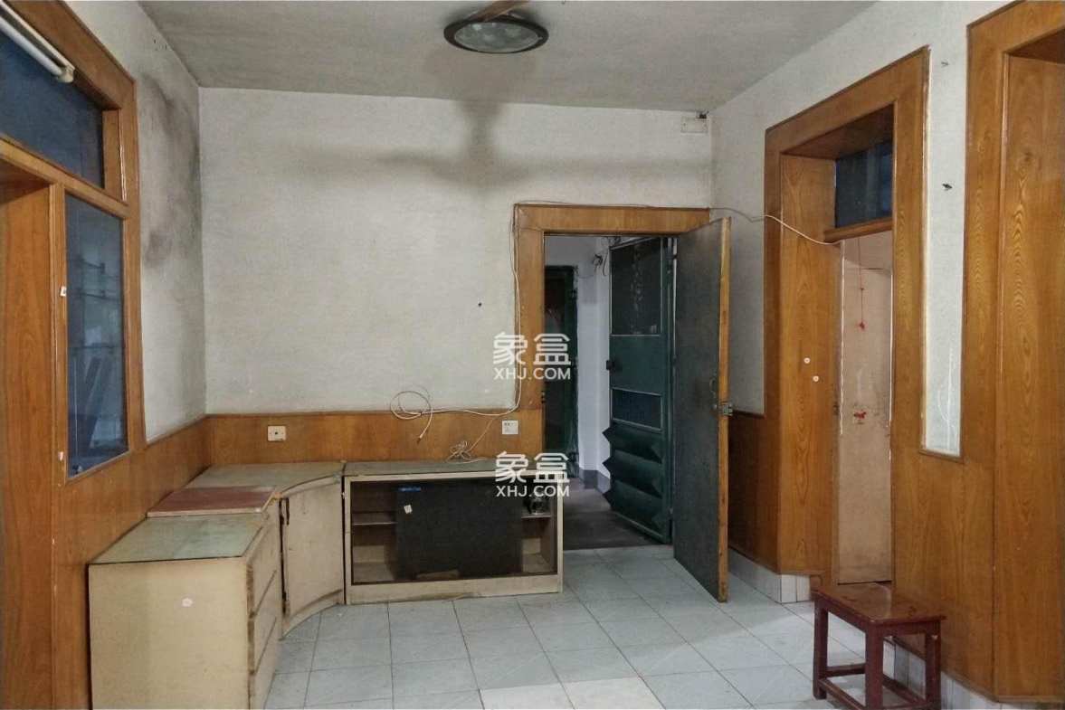 宋家桥戴家岭 2室1厅1卫 28.0万 宋家桥戴家岭 2室1厅1卫 28.0万客厅