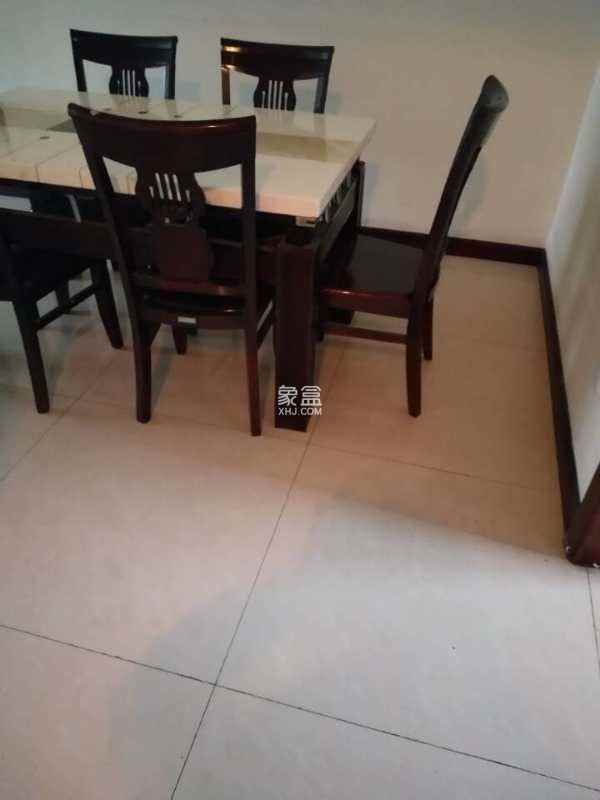 西城花园 3室1厅1卫 3500.00元/月 西城花园 3室1厅1卫 3500.00元/月室内图