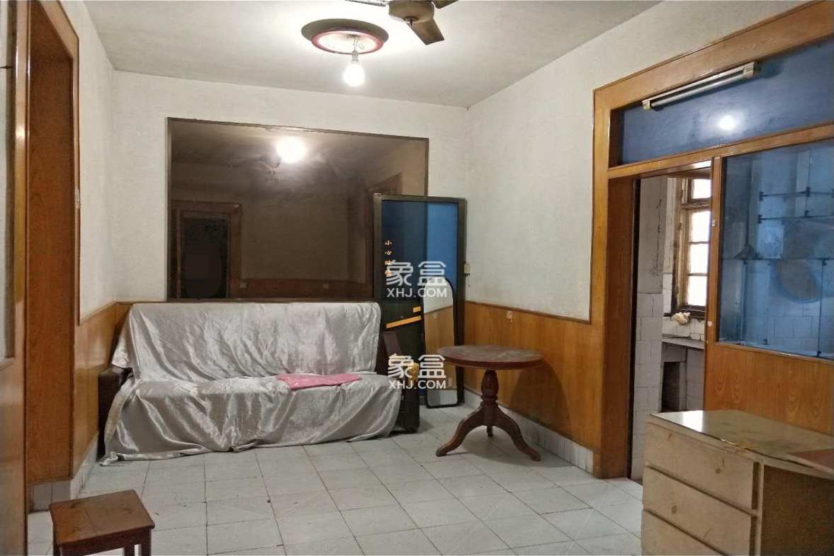 宋家桥戴家岭 2室1厅1卫 28.0万 宋家桥戴家岭 2室1厅1卫 28.0万客厅