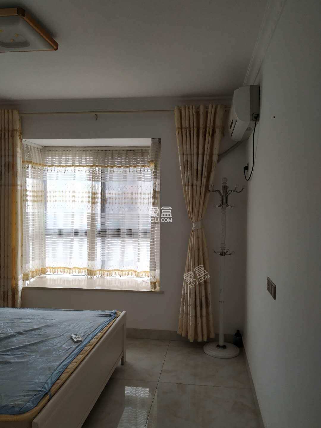 梓山豪苑 2室1厅1卫 68.0万 梓山豪苑 2室1厅1卫 68.0万客厅