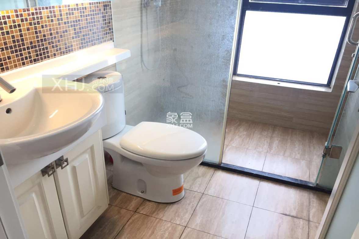 复城国际T5 2室2厅1卫 3800.00元/月 复城国际T5 2室2厅1卫 3800.00元/月室内图