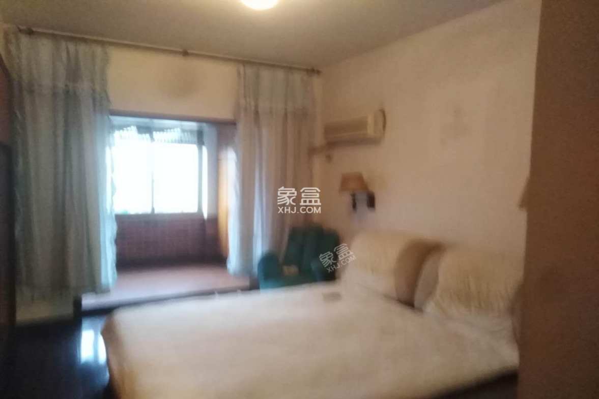 锦都花园 4室2厅2卫 1500.0元/月 锦都花园 4室2厅2卫 1500.0元/月室内图