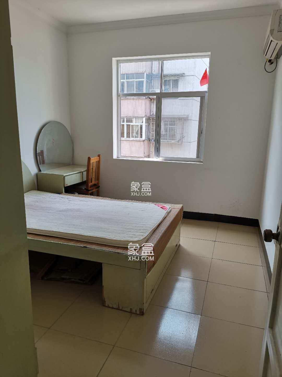 解放街散盘  2室1厅1卫    1300.0元/月 解放街散盘  2室1厅1卫    1300.0元/月室内图